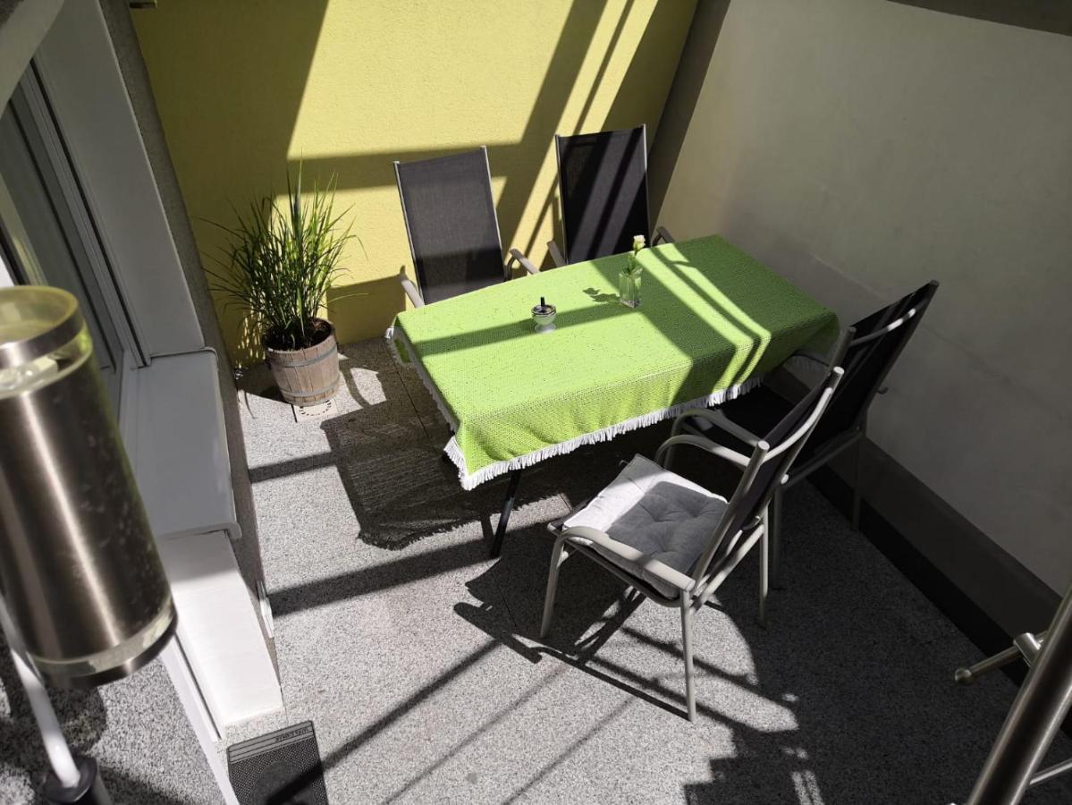 Taunusrast-Usi Apartment Usingen Luaran gambar